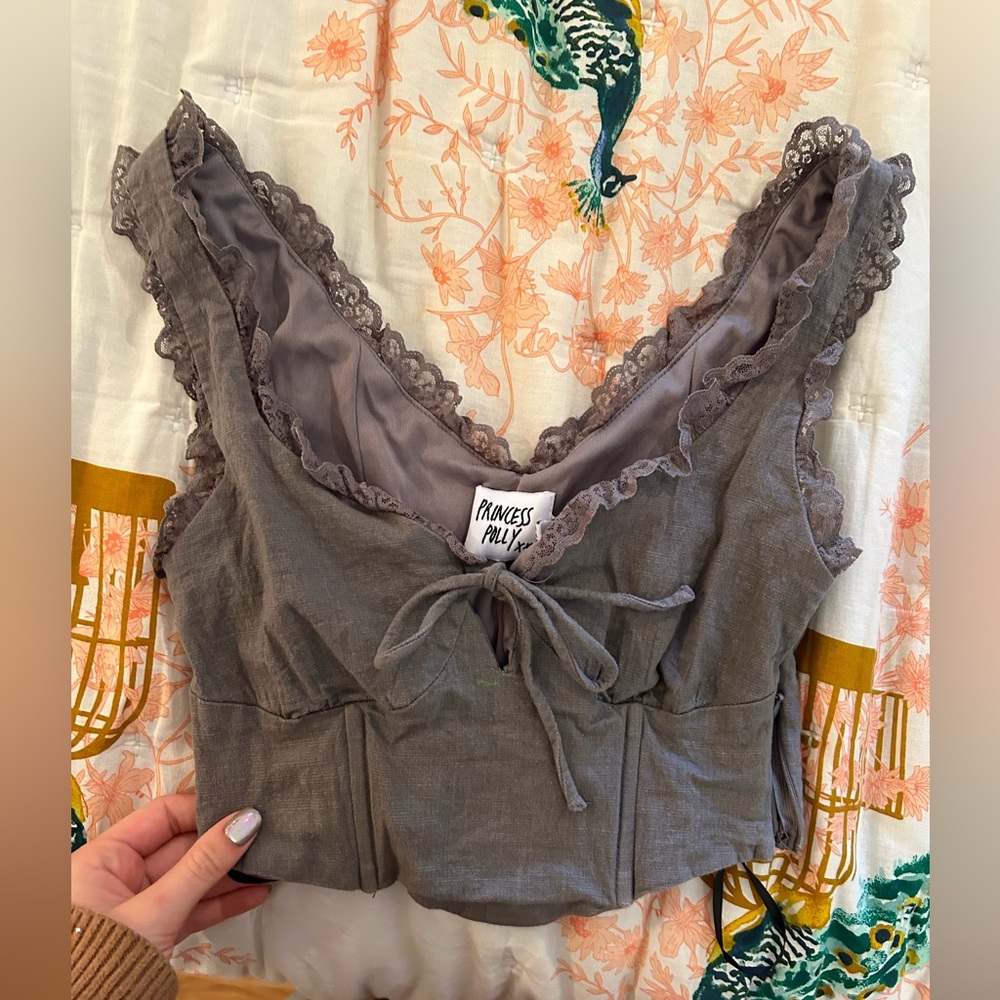 princess polly top! cropped!